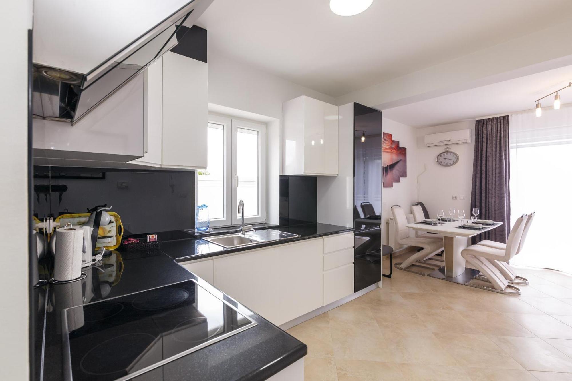 Apartmani Simi - The Wave Crikvenica Zewnętrze zdjęcie