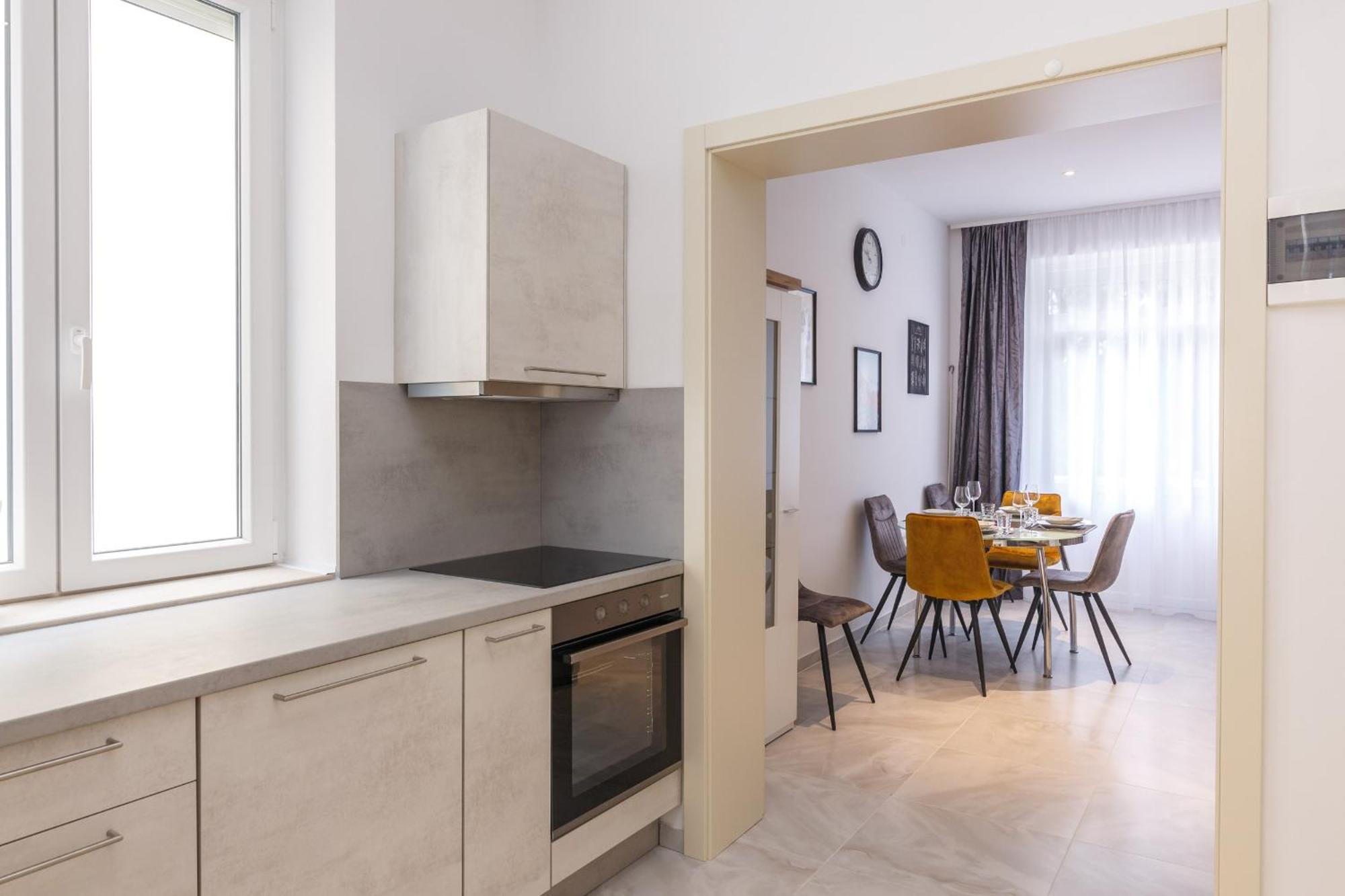 Apartmani Simi - The Wave Crikvenica Zewnętrze zdjęcie